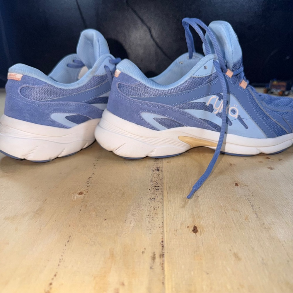 Ryka Skylift Womens 8.5W Wide Walking Shoes Blue Peach Athletic Sneakers
